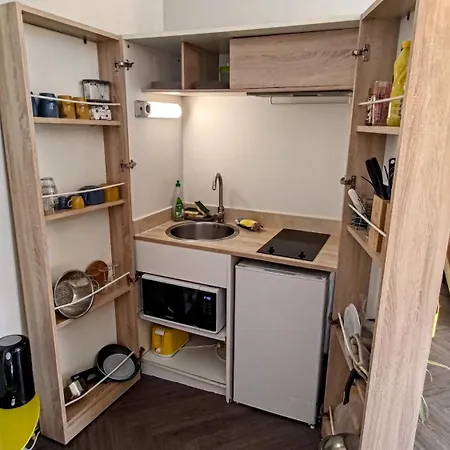 Soleil Et Verdure - Celleneuve דירה